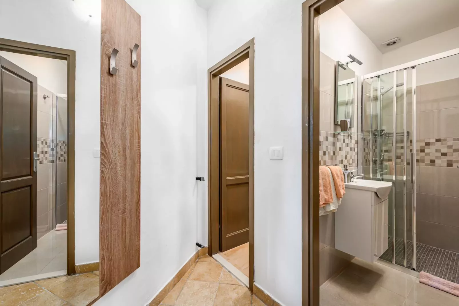 Lara 8 - Shared Pool, Sauna, Jacuzzi-Badkamer