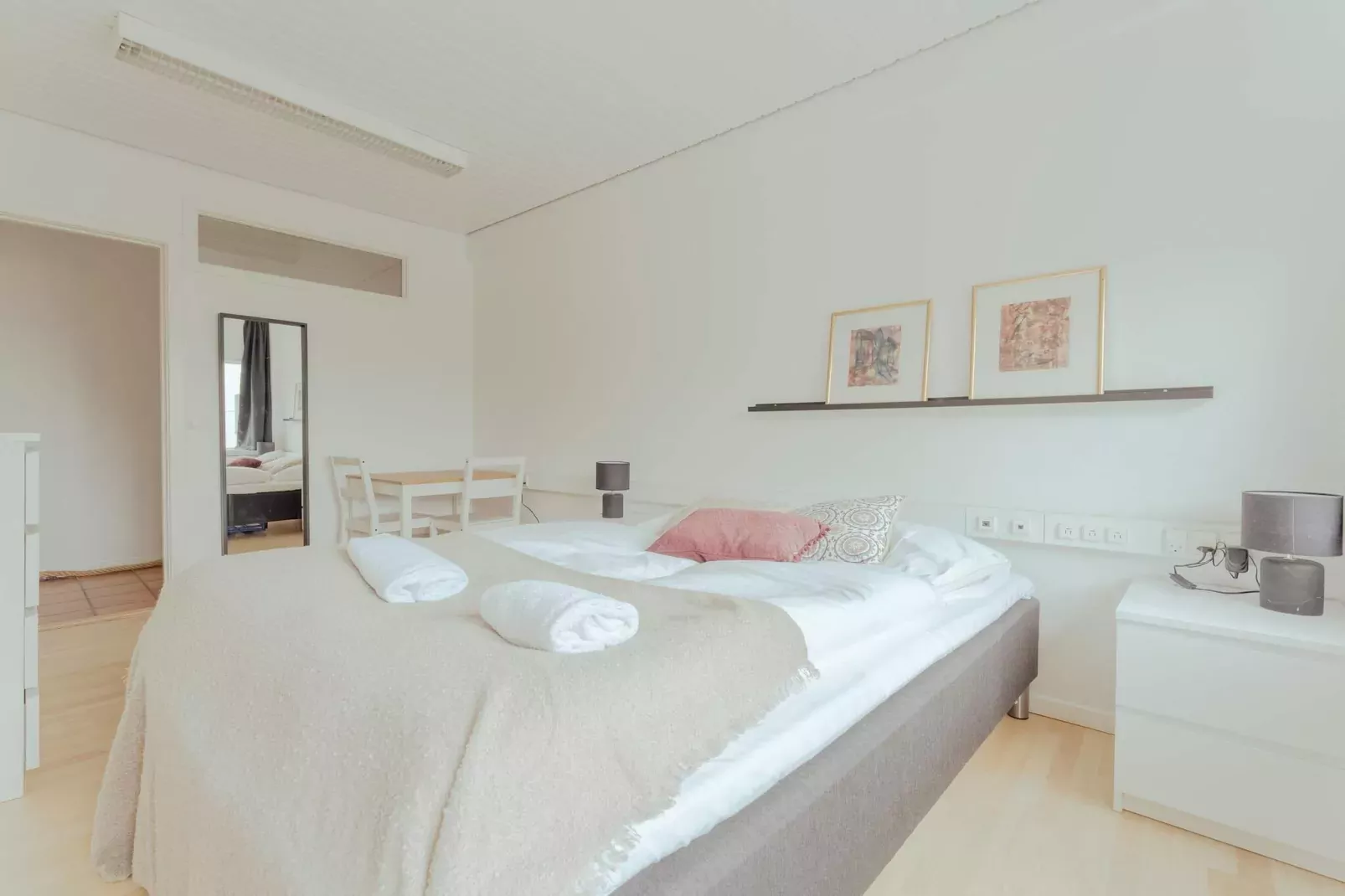 Centraal 3BR in Torshavn -- By Traum Ferienwohnungen-Binnen
