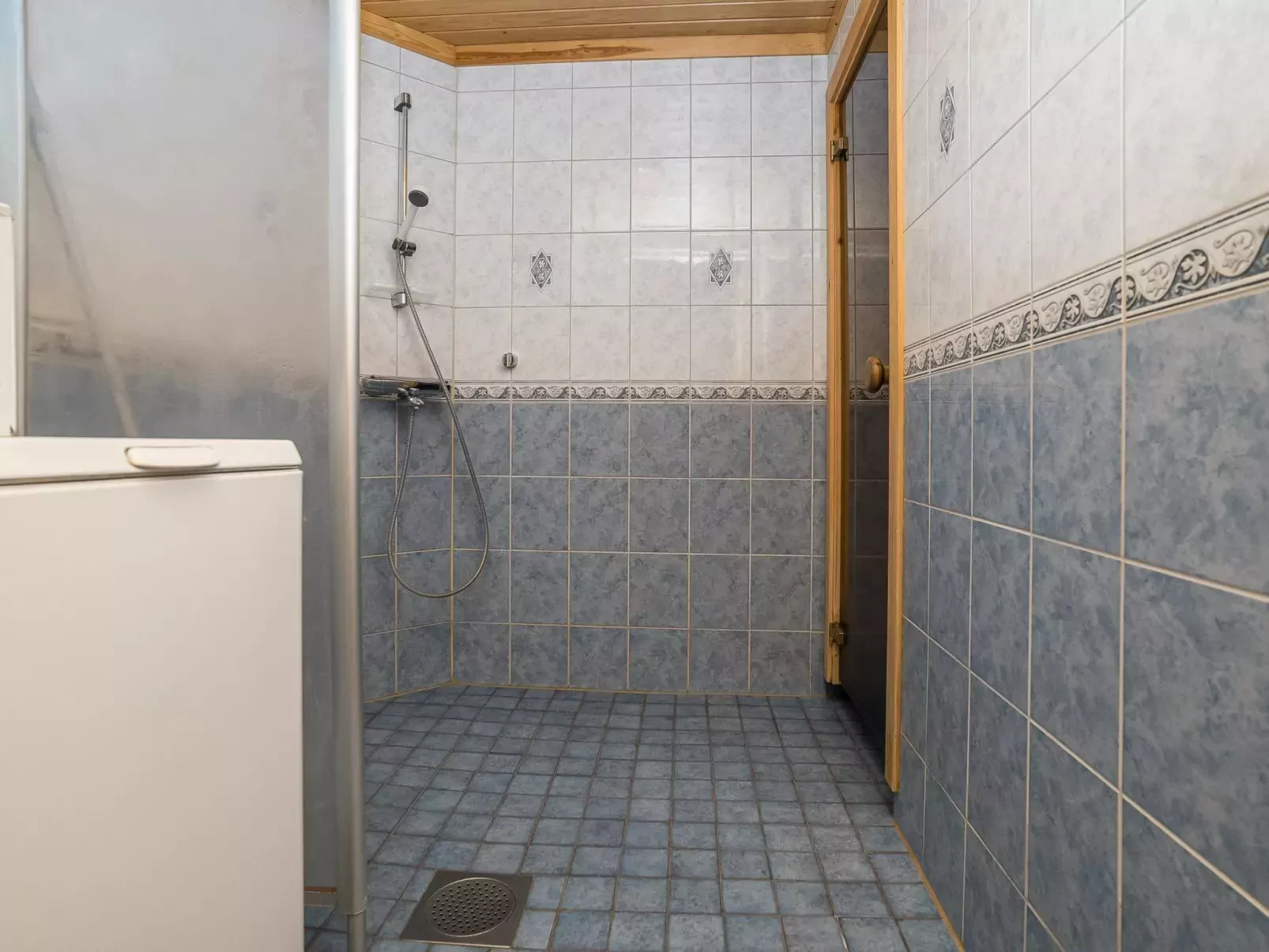 Kinostupa 2a (18)-Binnen