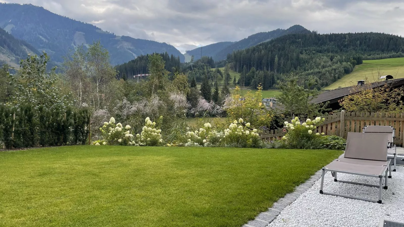 Werfenblick-Tuinen zomer