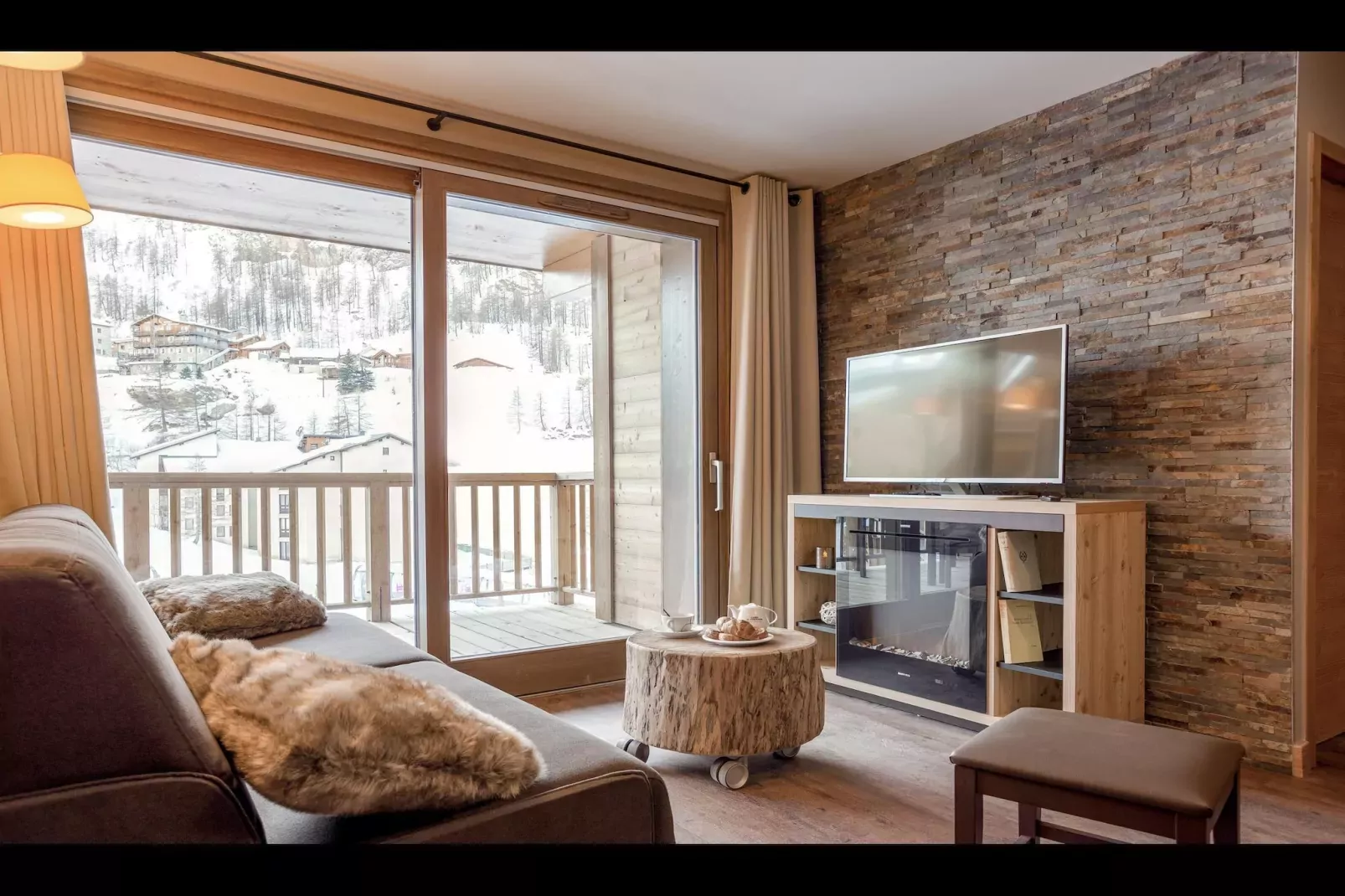 TIGNES_8PM-Woonkamer