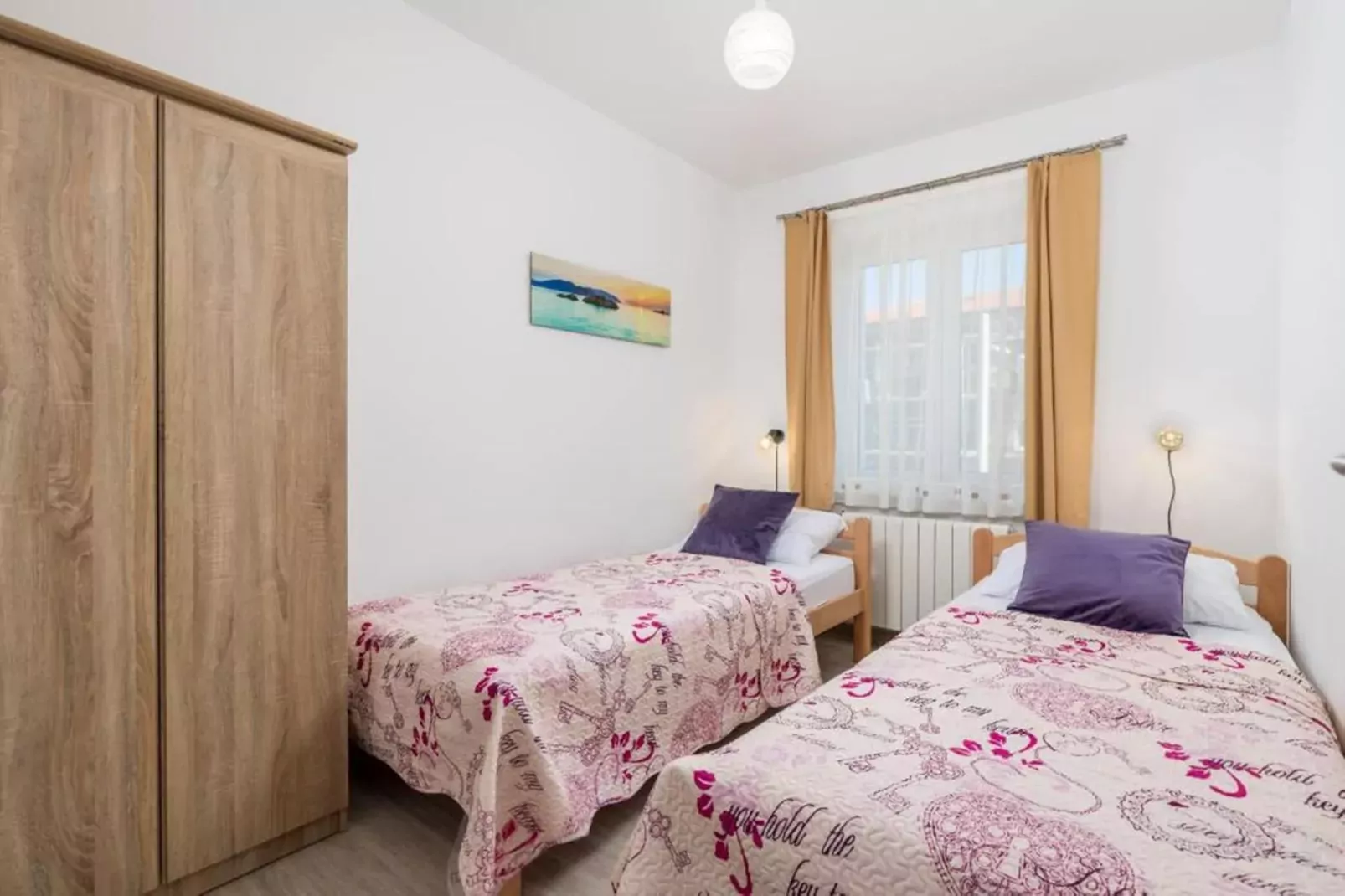 Apartment Slavica 3 - Yellow Sun-Slaapkamer
