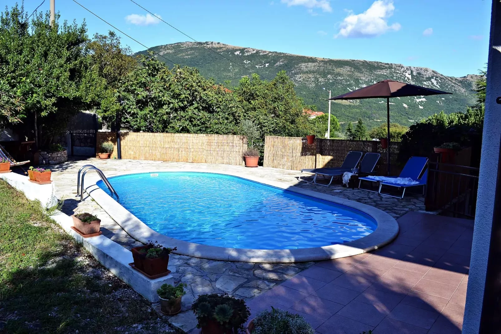 Apartment Ulika - Private Pool, Mountain View-Zwembad
