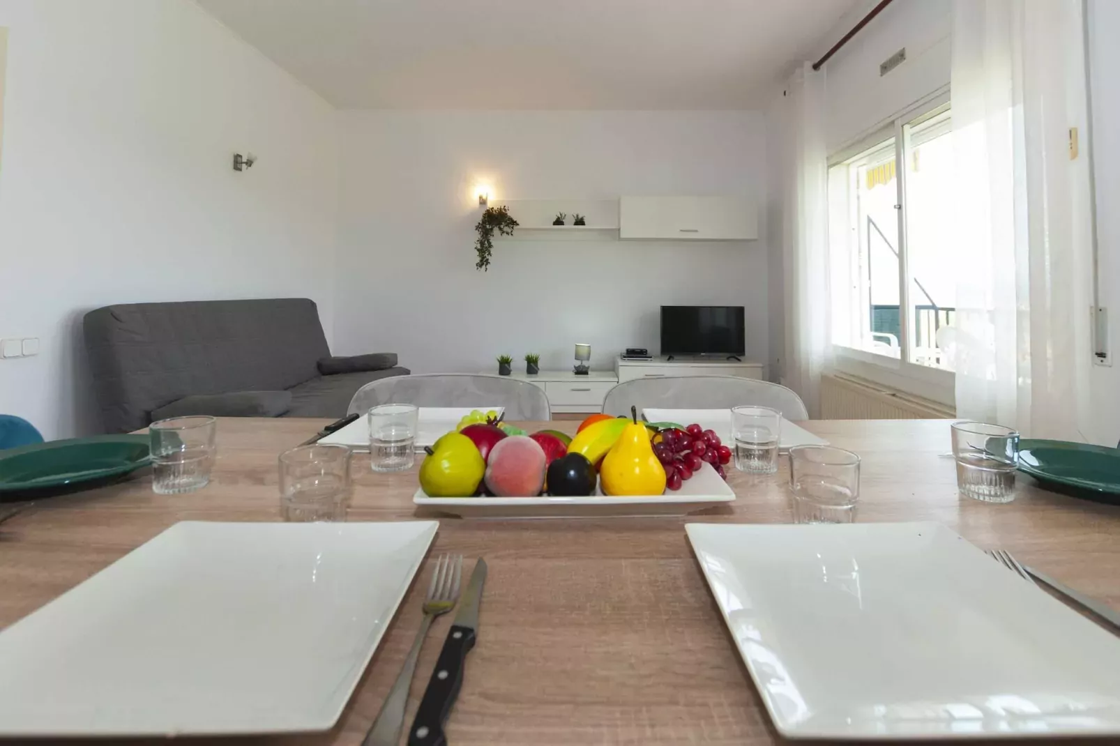 1141 MAS OLIVA con Piscina-Eetkamer