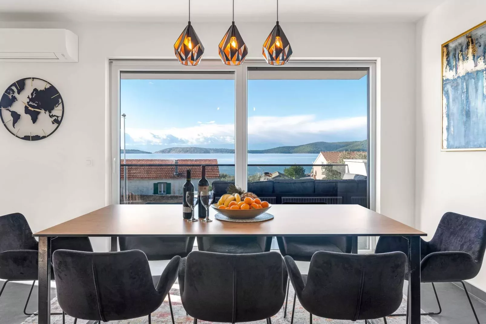 Apartments Velic - Three bedroom apartment C-Eetkamer