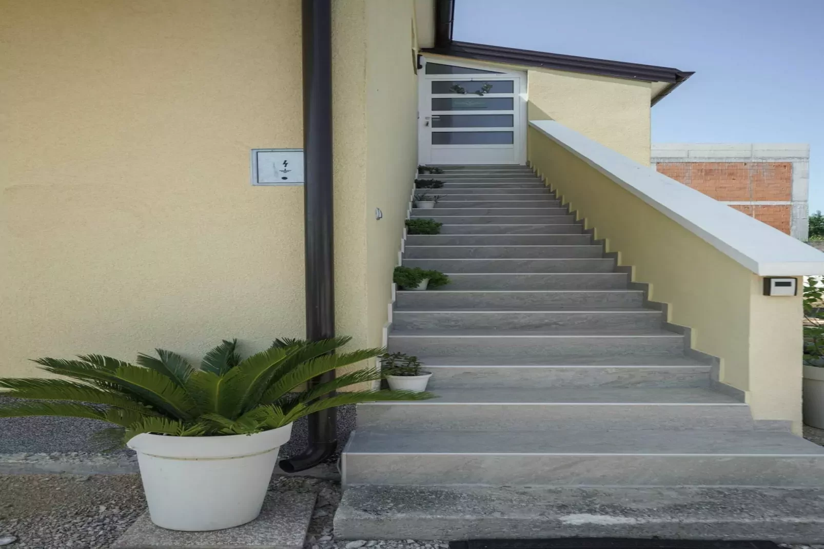 Garden Boutique Apartments - Silver-Overloop