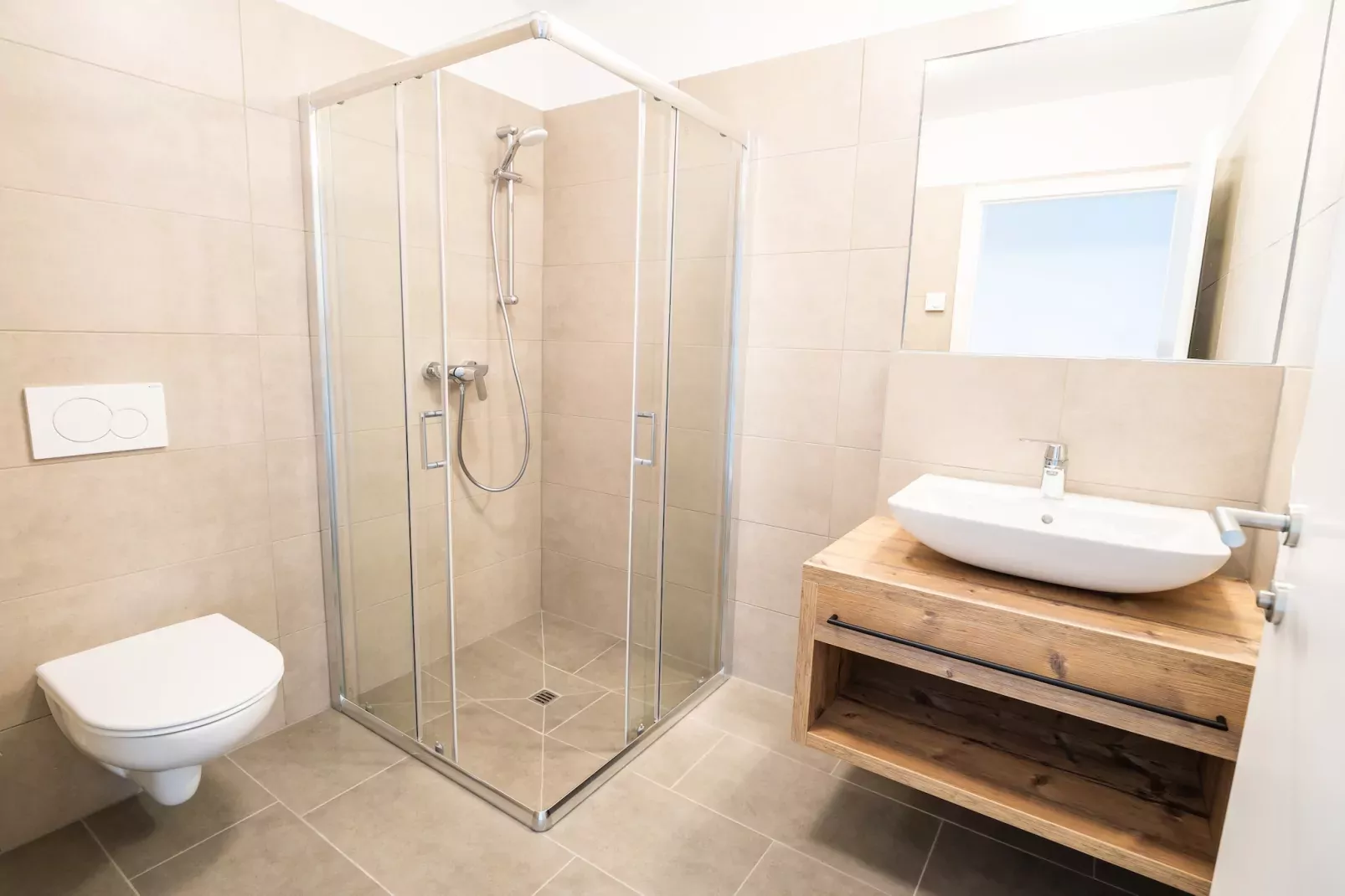 Comfort Three-bedroom Apartment – KA3C-Badkamer
