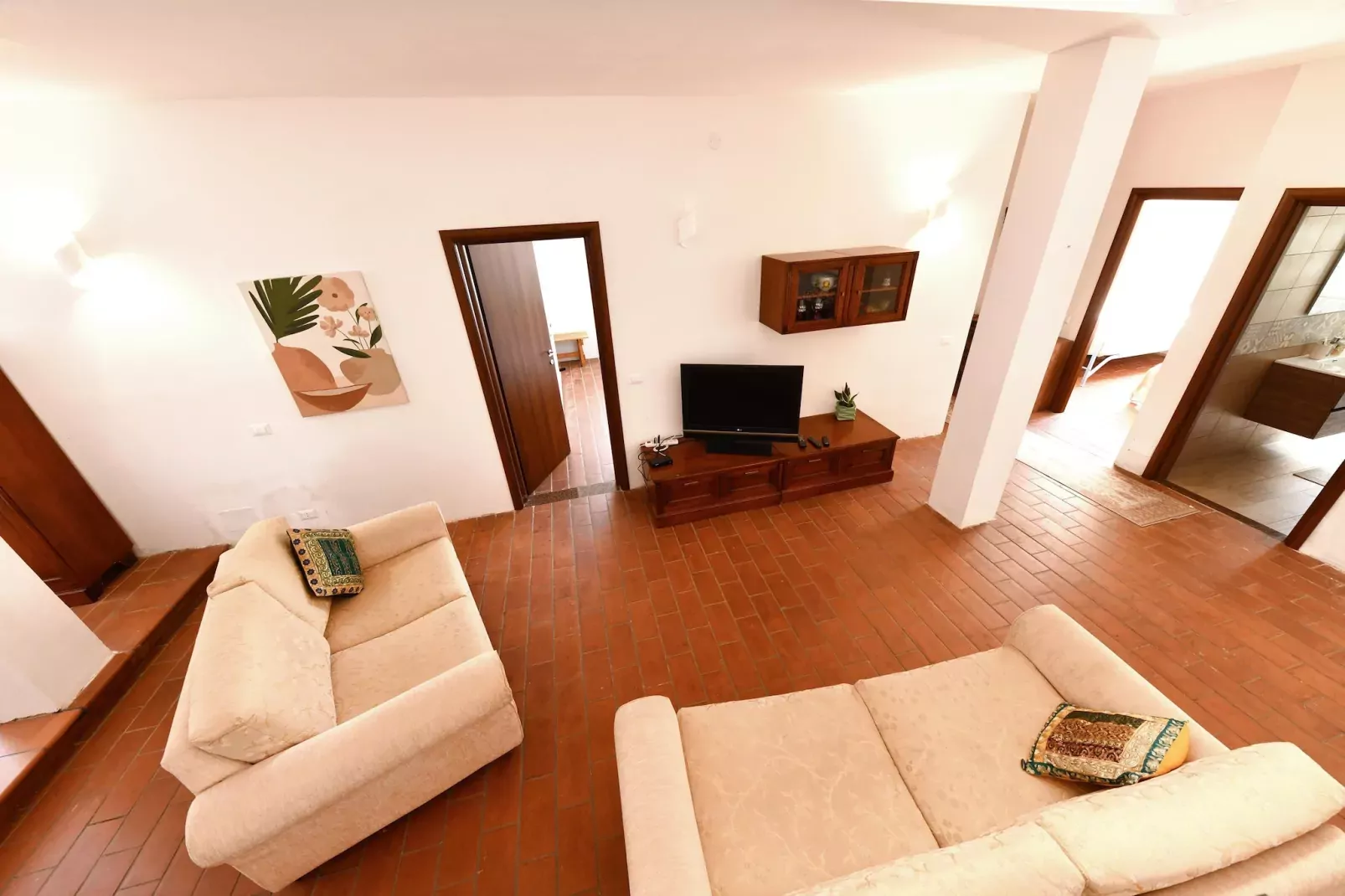 Villa Giugiò mit Privatpool-Woonkamer