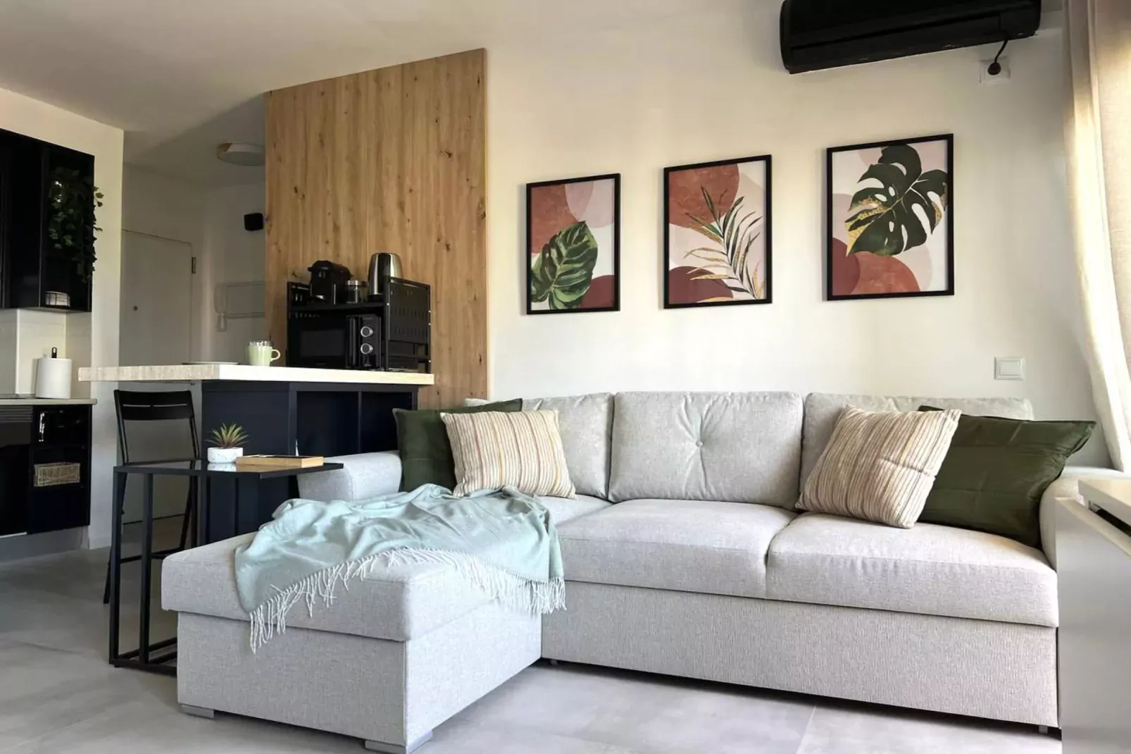 Apartamento con vistas al mar-Woonkamer