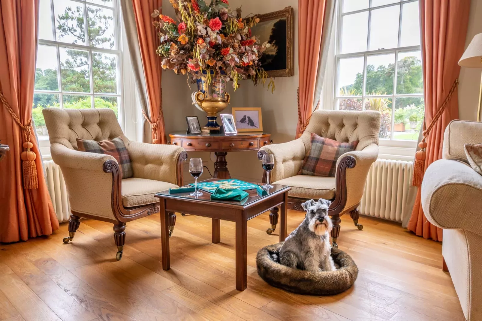 Historic Castle on River Tamar-Woonkamer
