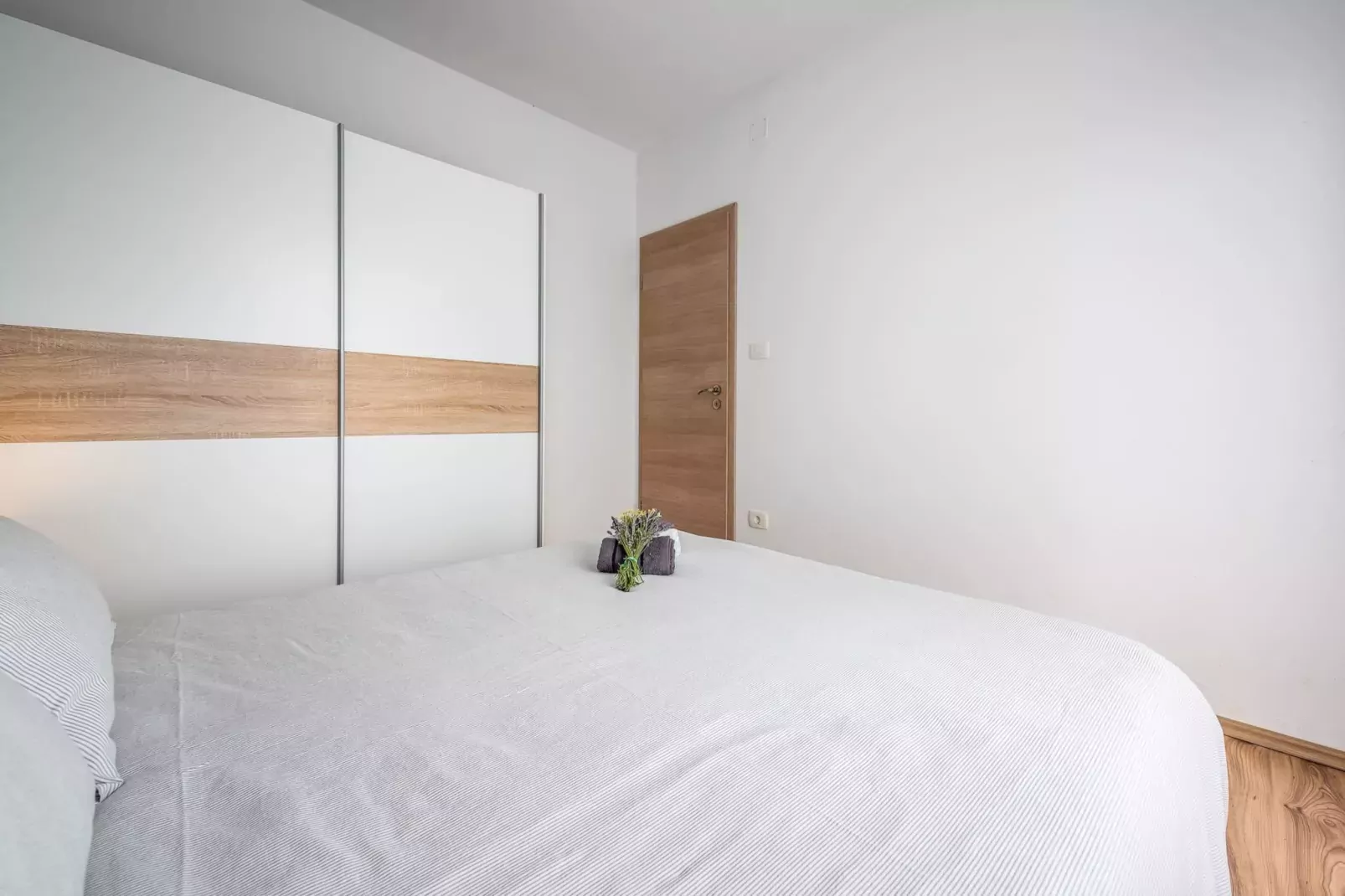 Lara 7 - Shared Pool, Sauna, Jacuzzi-Slaapkamer
