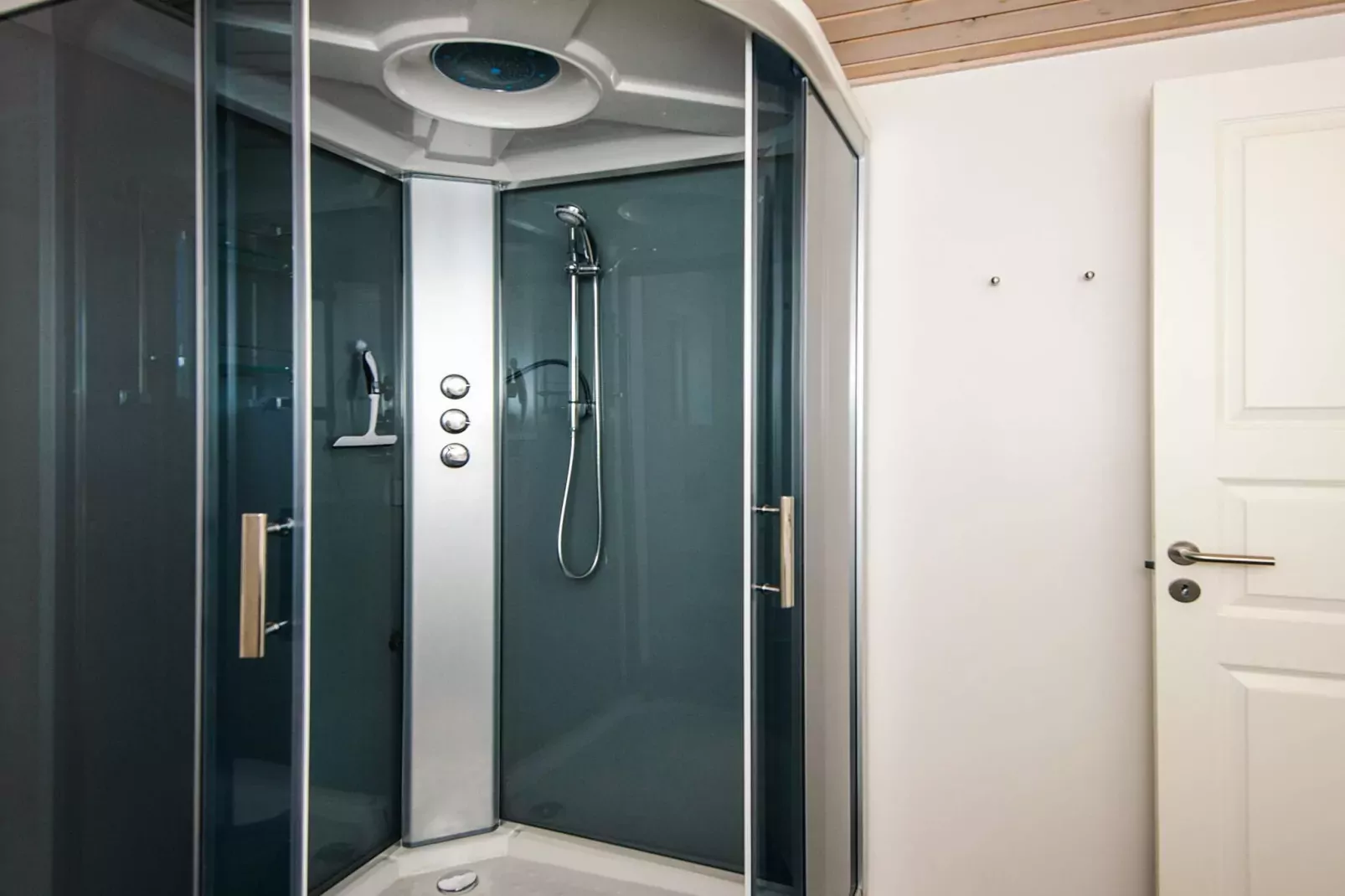 Luxe strandhuis met spa -- By Traum Ferienwohnungen-Binnen