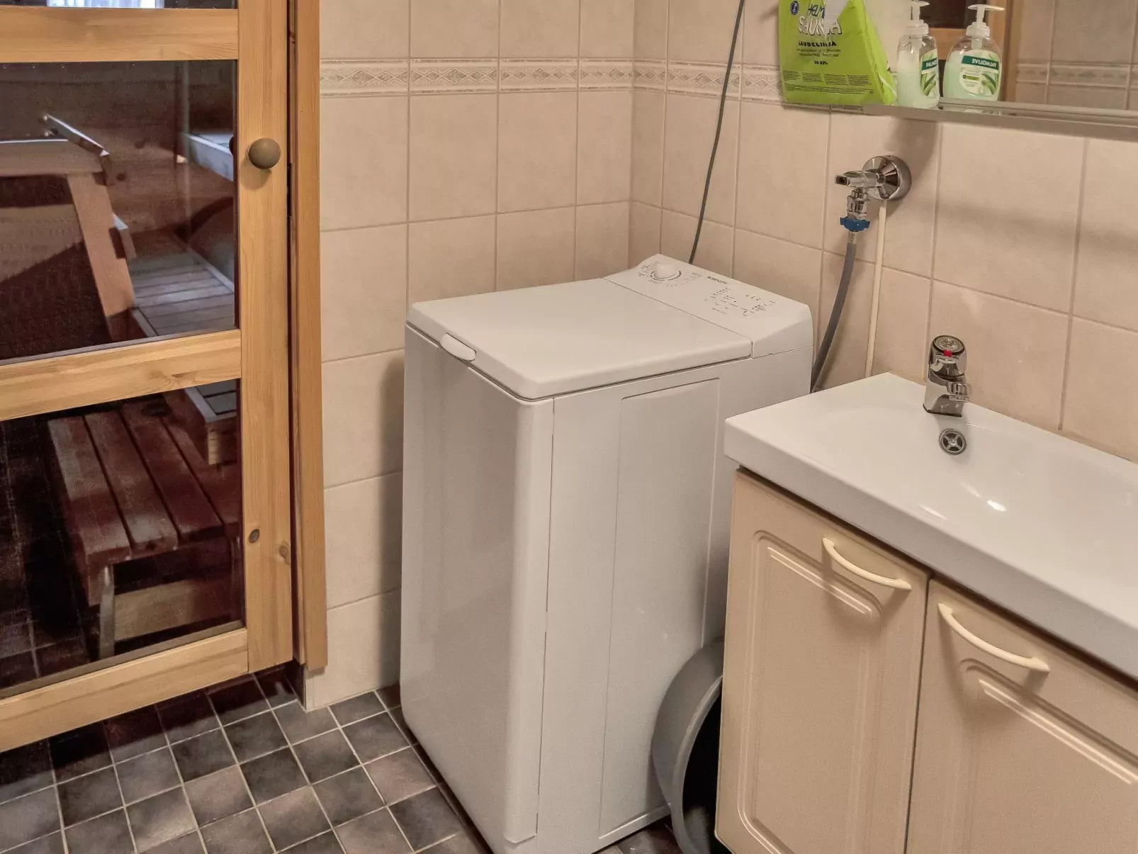 Villa valoisa-Binnen