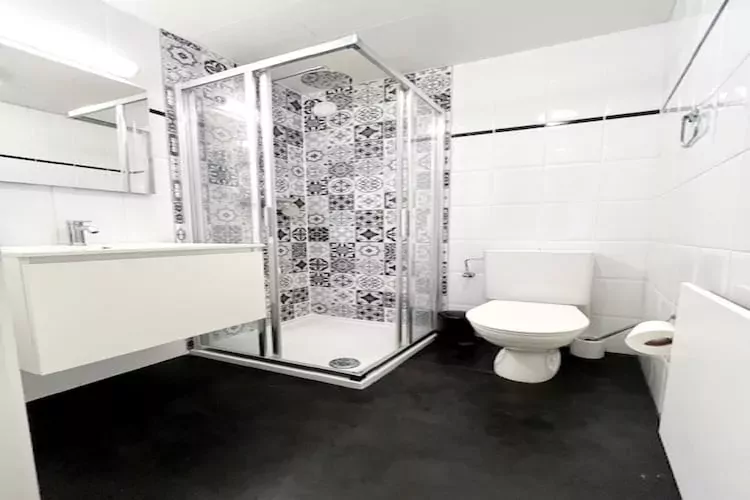 RESIDENTIE MAITE 0301-Badkamer