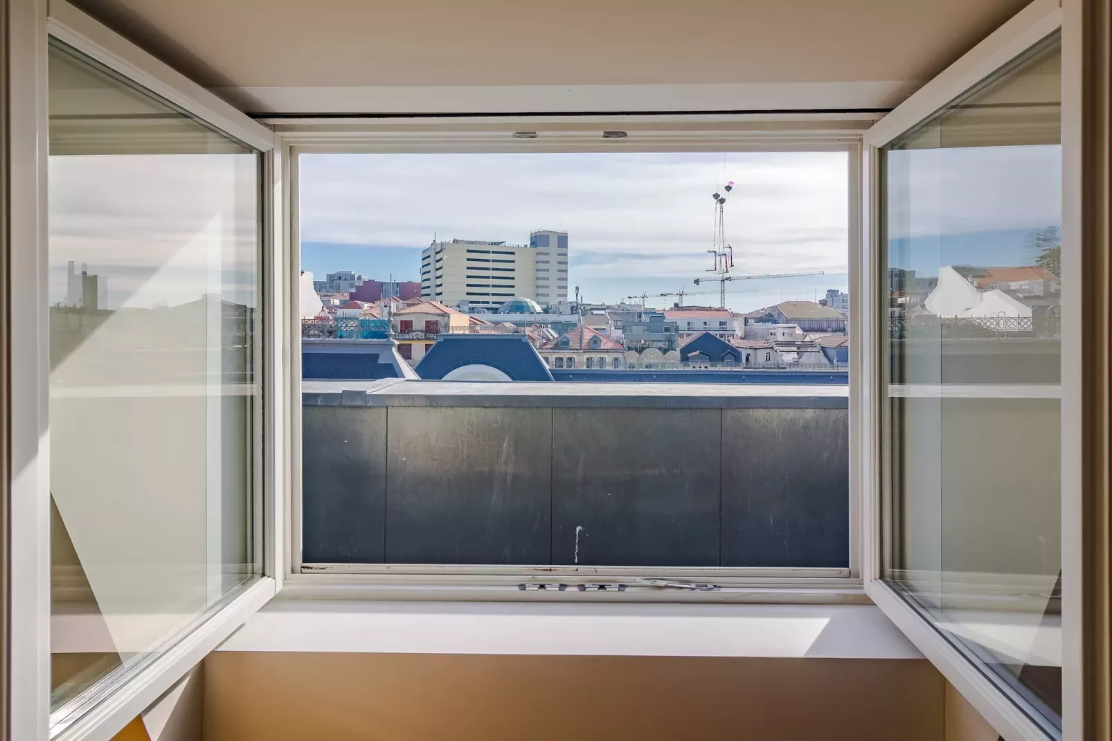 YOUROPO - Market 4C-Overloop