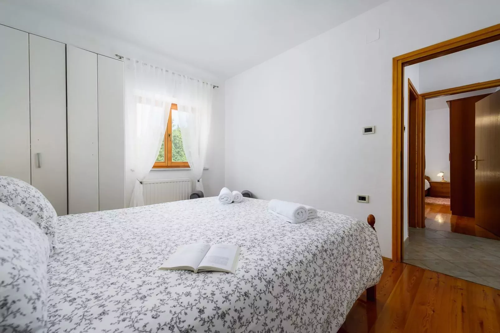 Apartment Lara with Swimming Pool - Paradiz-Slaapkamer