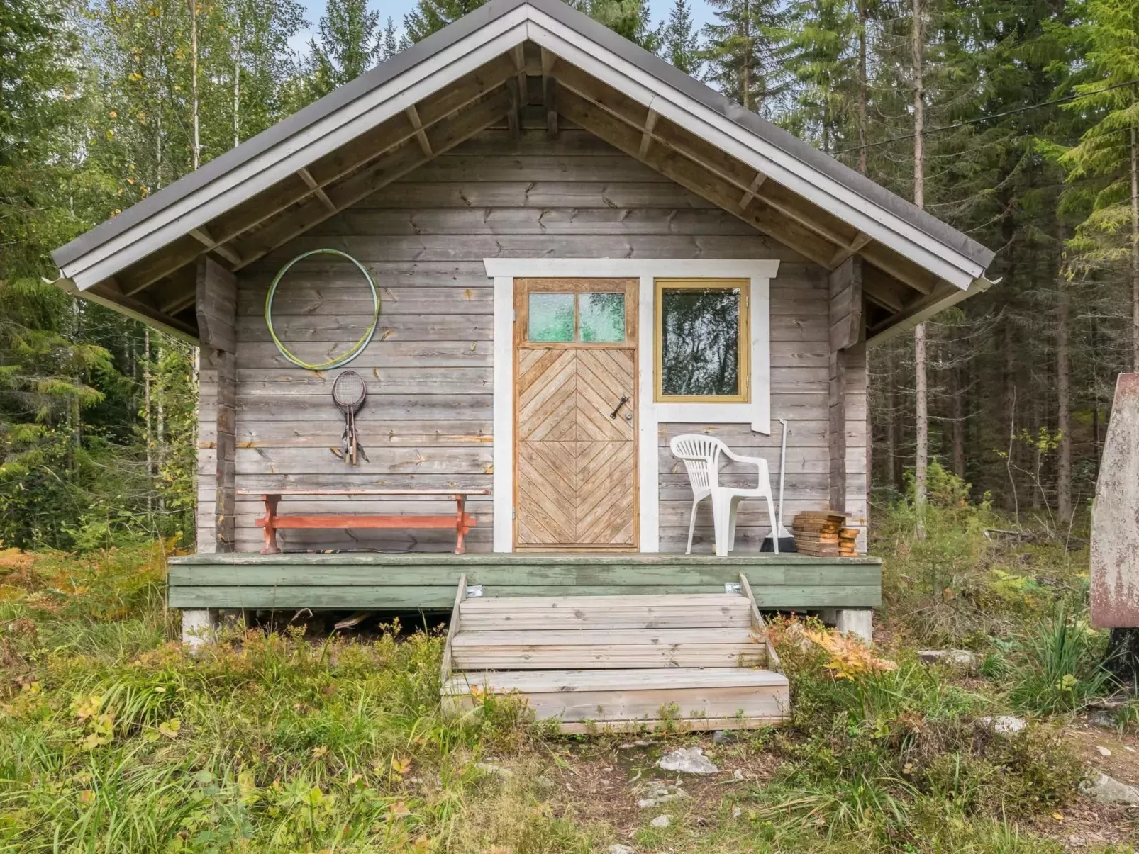 Pikku harrila-Buiten