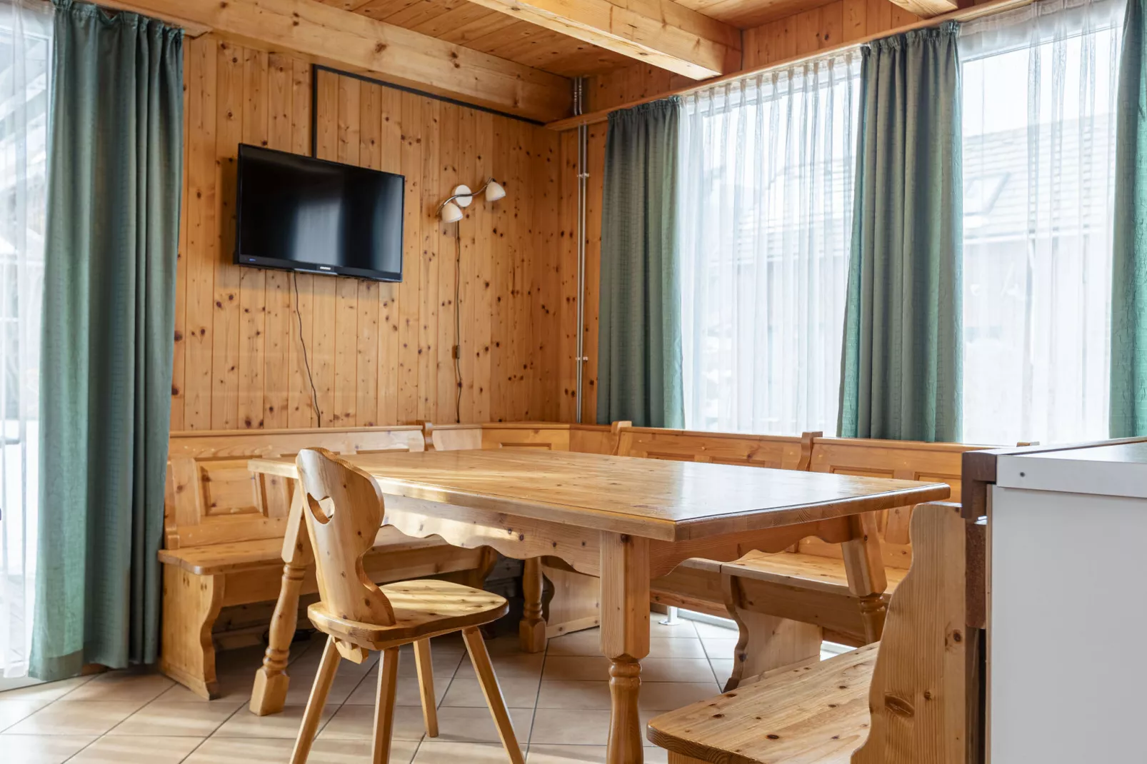Ferienpark Kreischberg 5-Eetkamer
