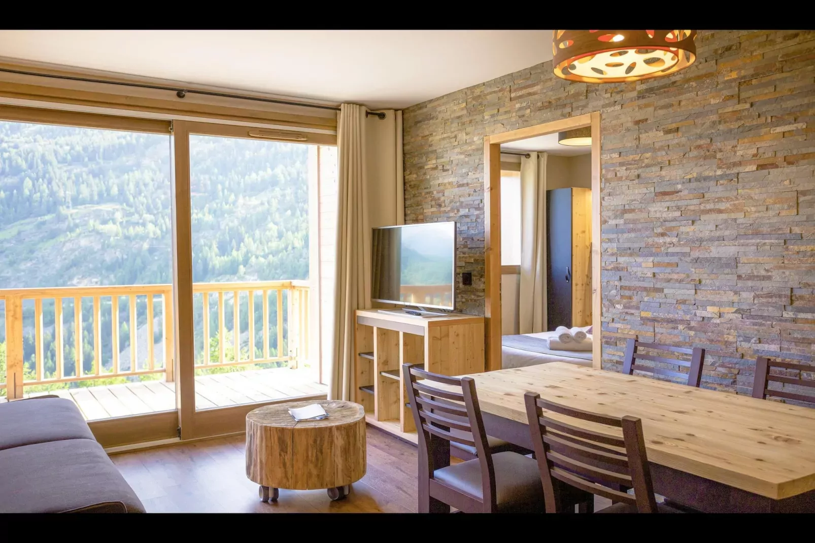 TIGNES_8PM-Woonkamer