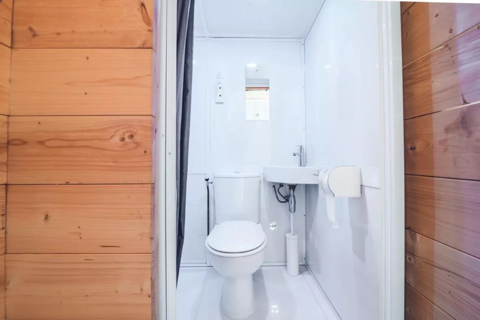 Tent Villa | 2 - 6 people-Badkamer
