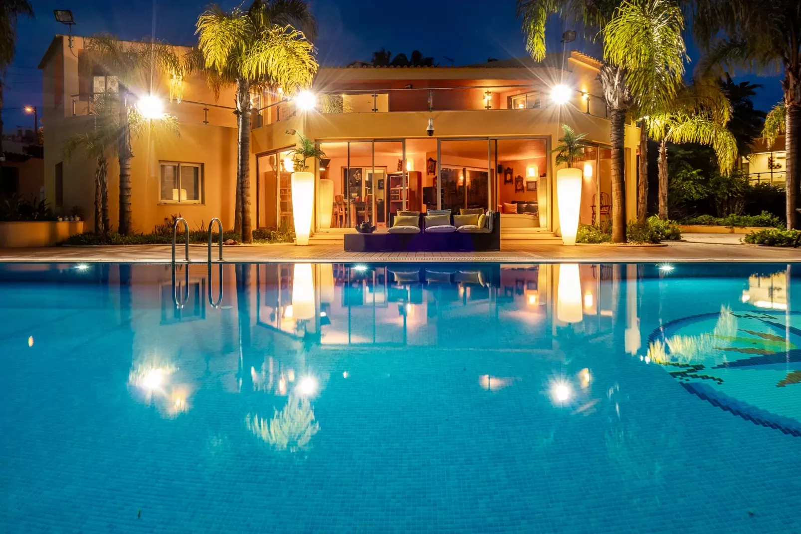 Villa Gamboa-Buitenkant zomer