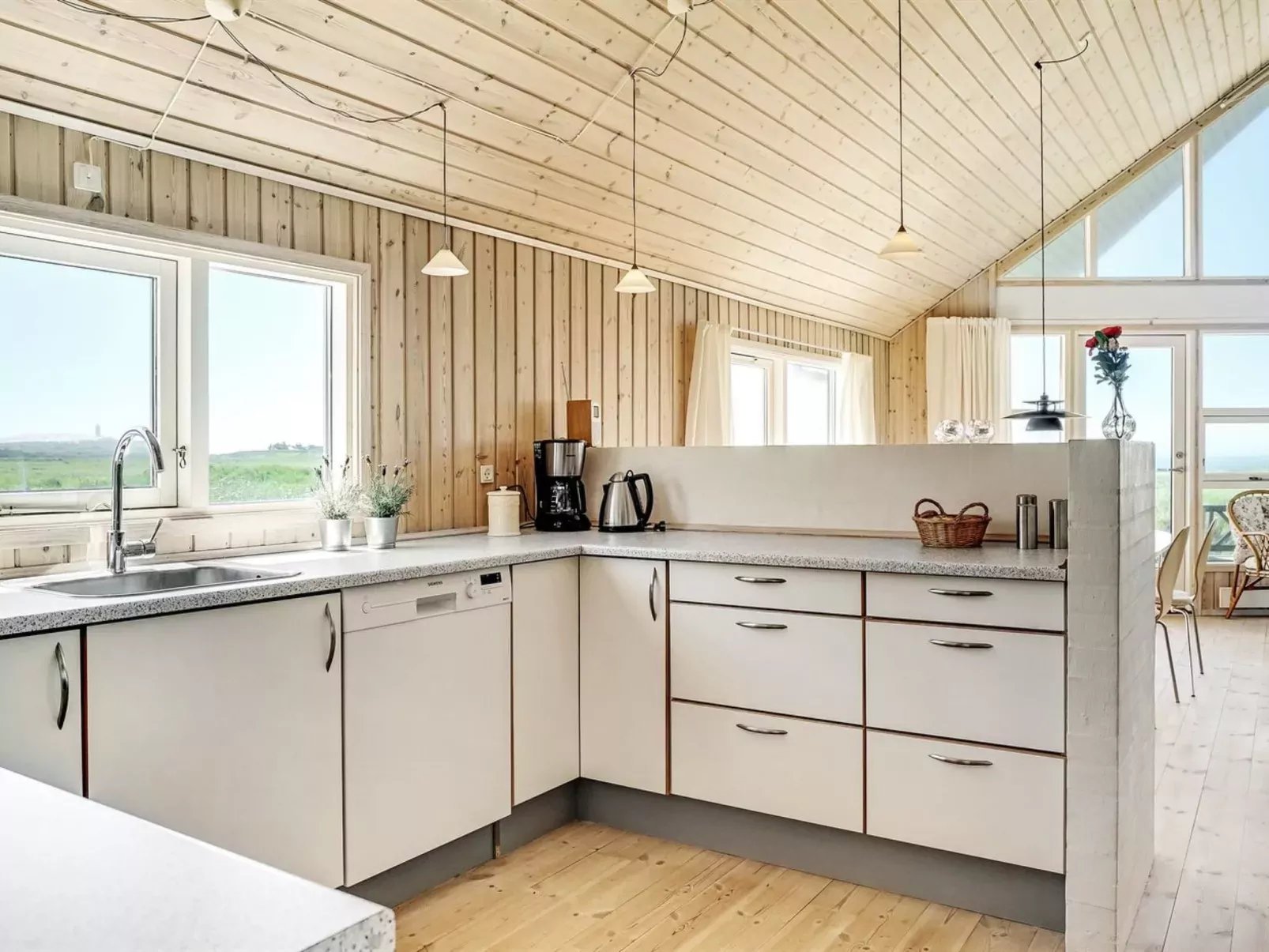 "Tilje" - 80m from the sea-Binnen