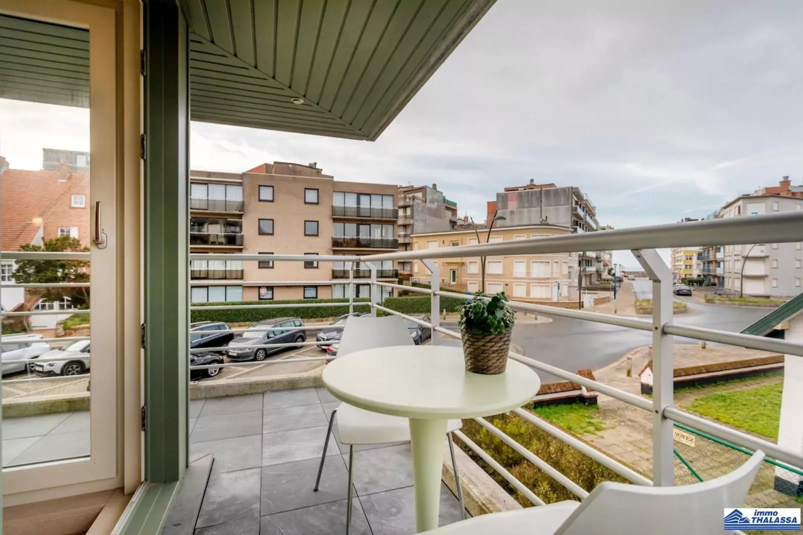 Amena 0101 + garage 14-Terrasbalkon