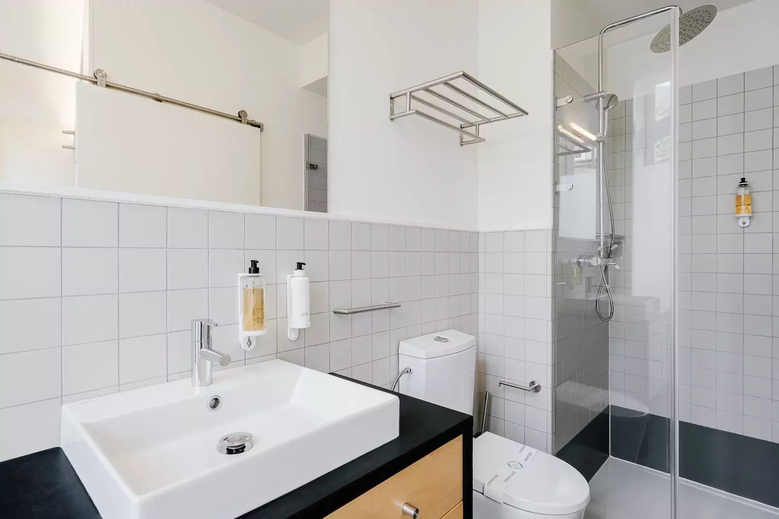 Cotton Cozy Nightlife Studio 201-Badkamer