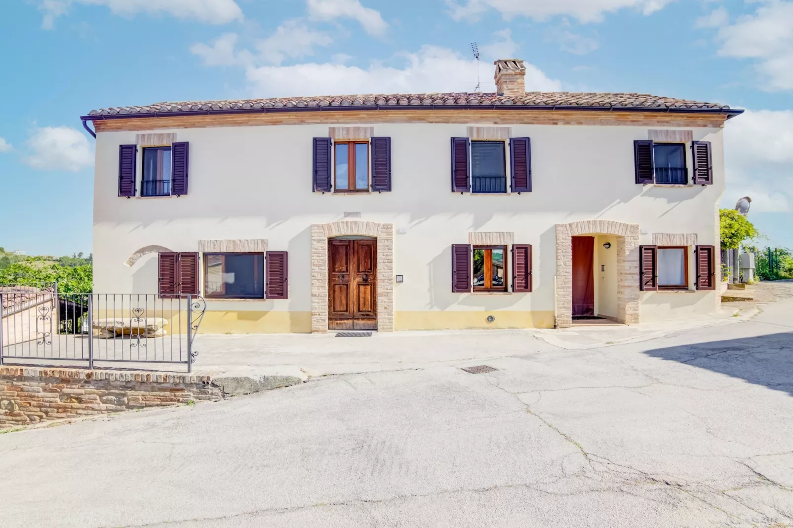 Casa Del Nonno-Buitenkant zomer