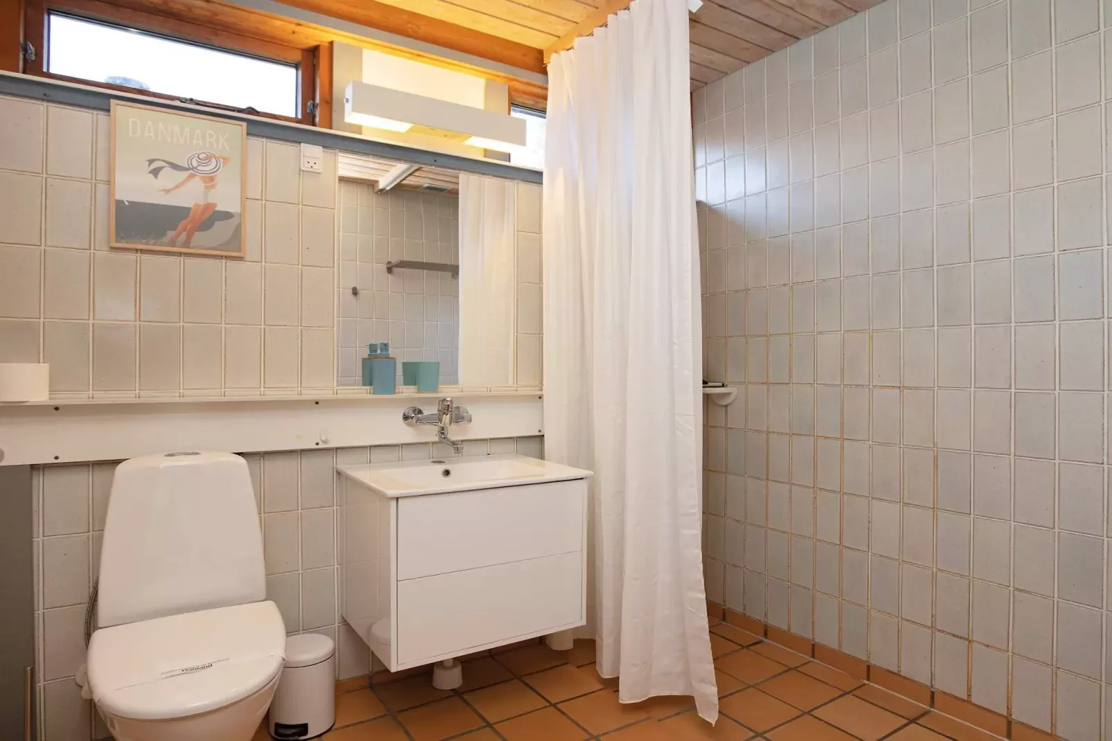 3 room, close to the sea/dike-Binnen
