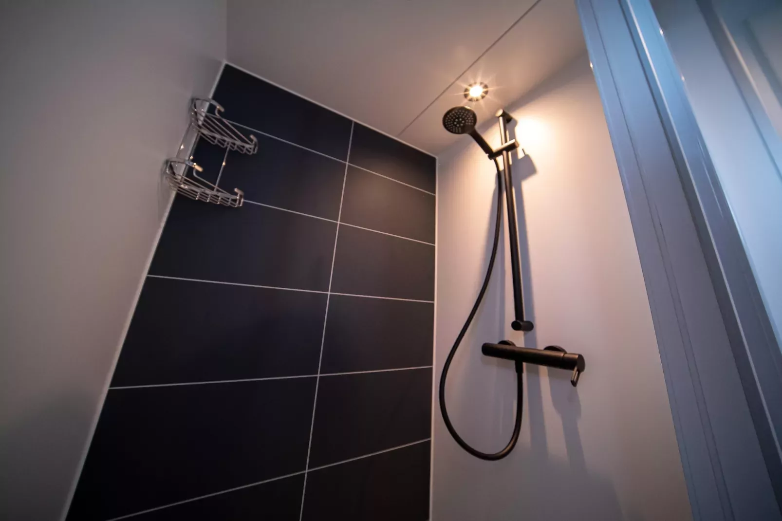 Waterlodges Heeg 1-Badkamer