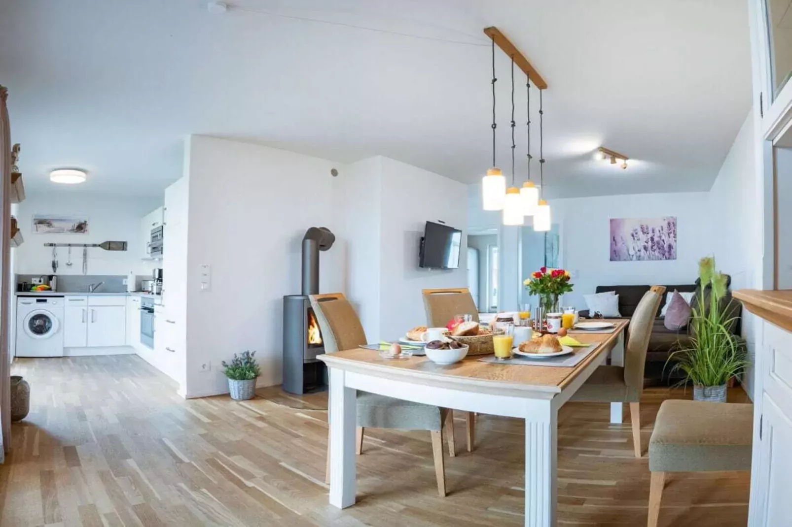 424127-Eetkamer