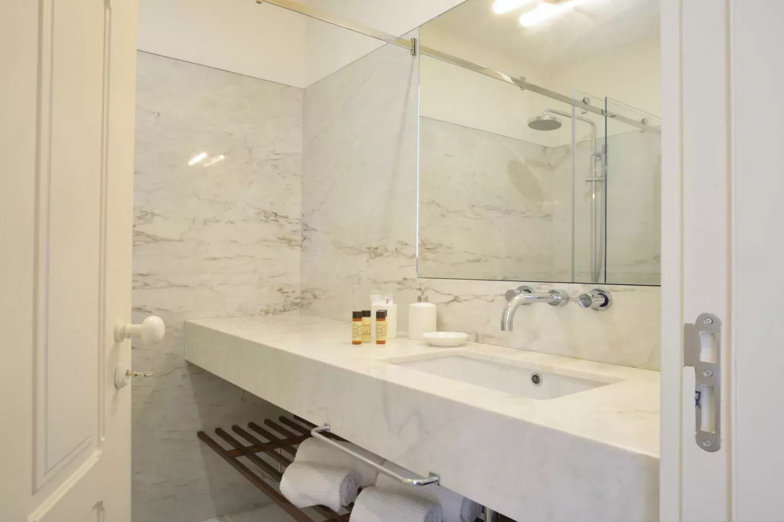 YOUROPO - Market 2B-Badkamer