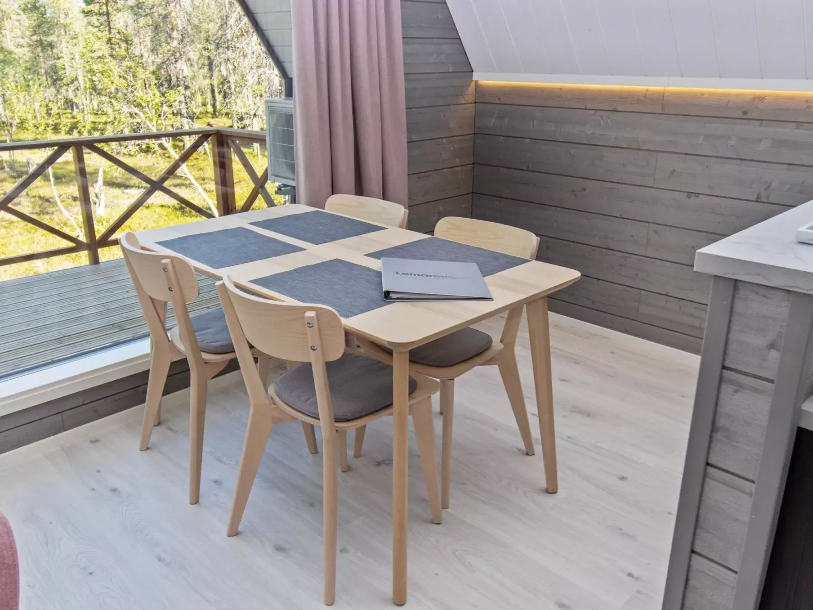 Kota villa c-Binnen