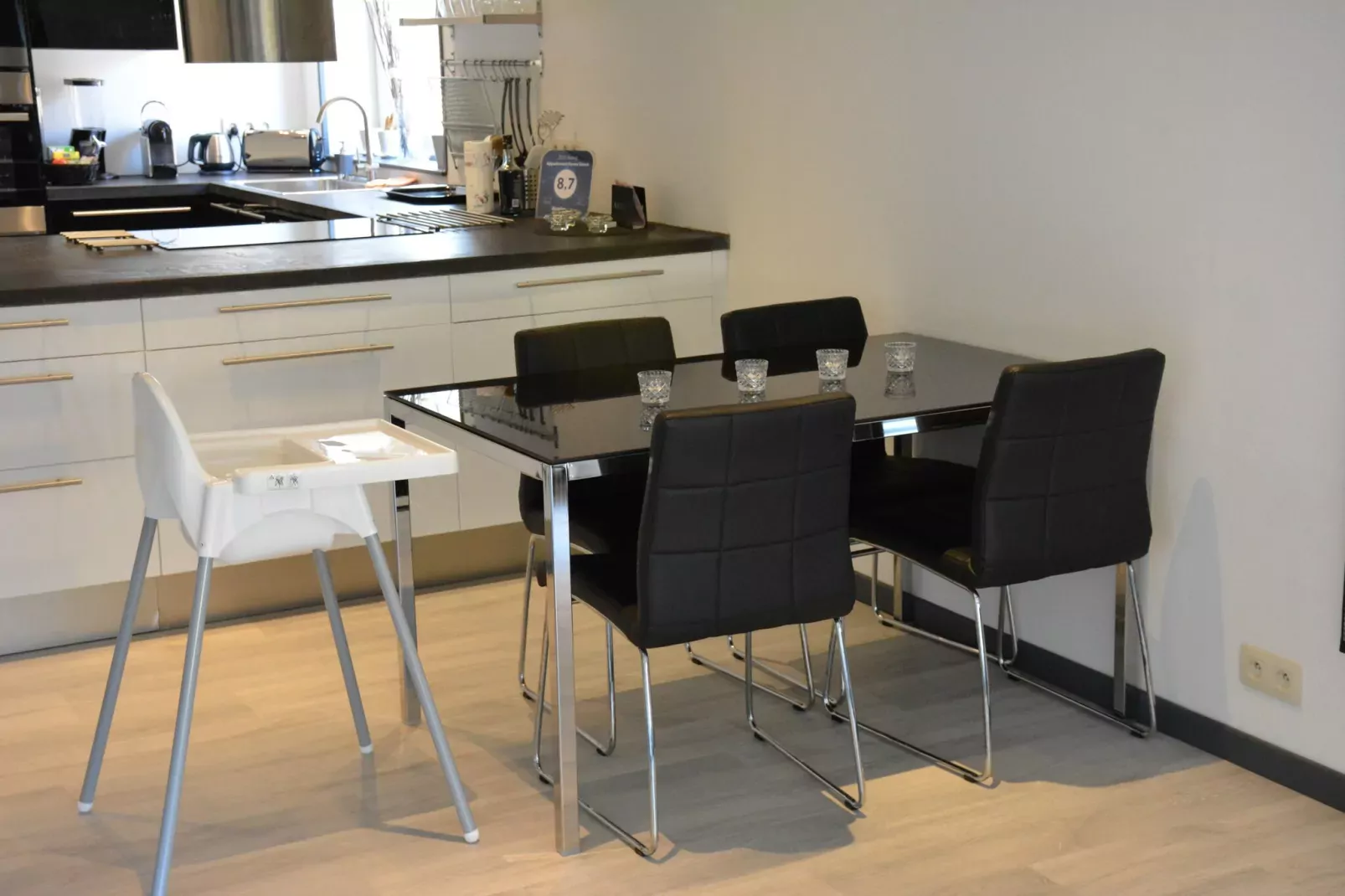Studio Ferme Simon-Eetkamer