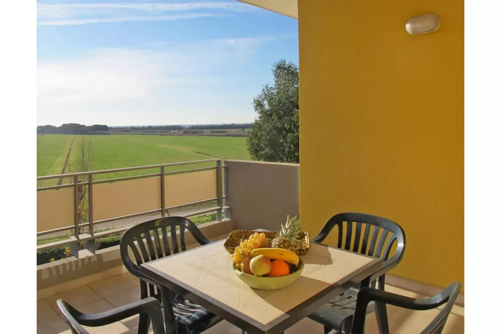 Residenza Alberghiera Italia in Luni - Trilocale R6/C6-Terrasbalkon