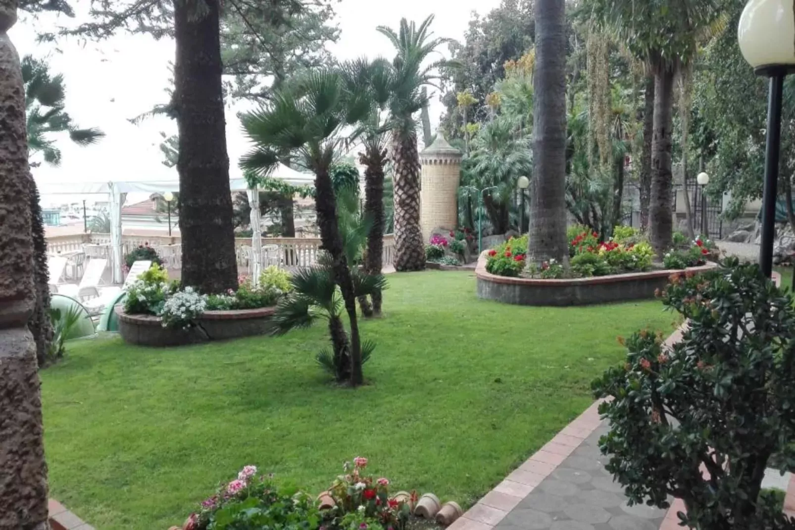 Residence Miramare / Apartment TYPE A-Tuinen zomer