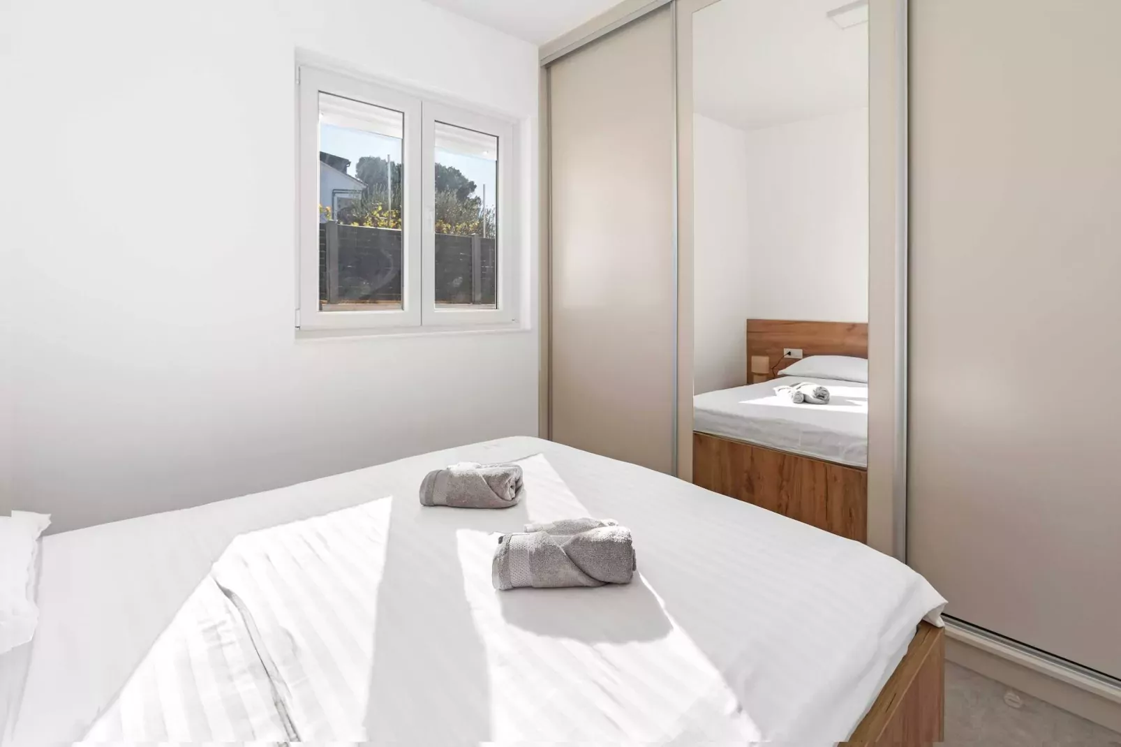 Apartments Velic - Two bedroom apartment B-Slaapkamer