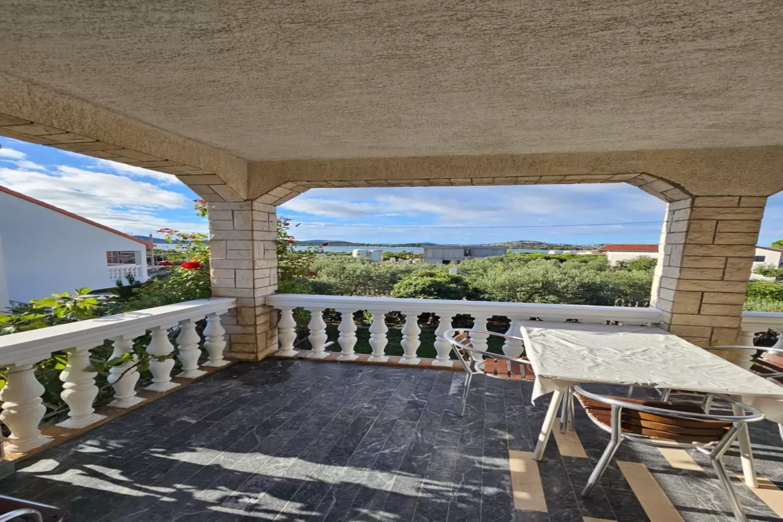 Apartments Nestor - studio apartment A2-Terrasbalkon