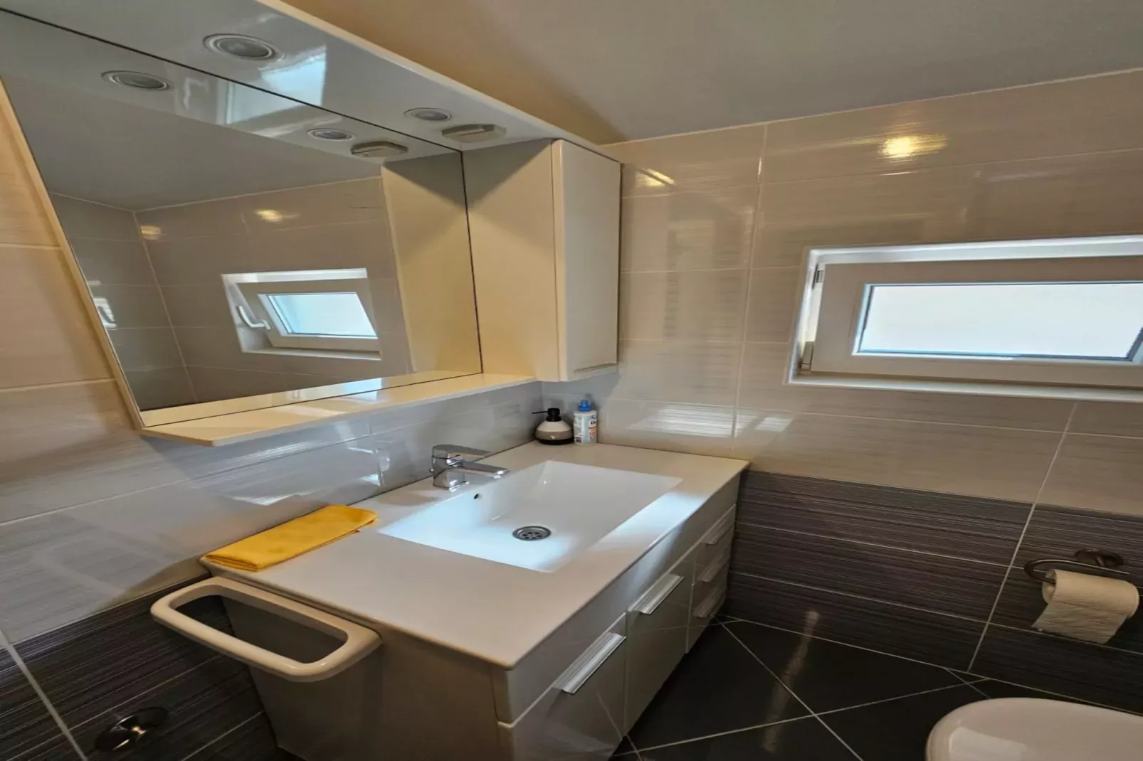 Apartments Olga - two bedroom apartment A4-Badkamer