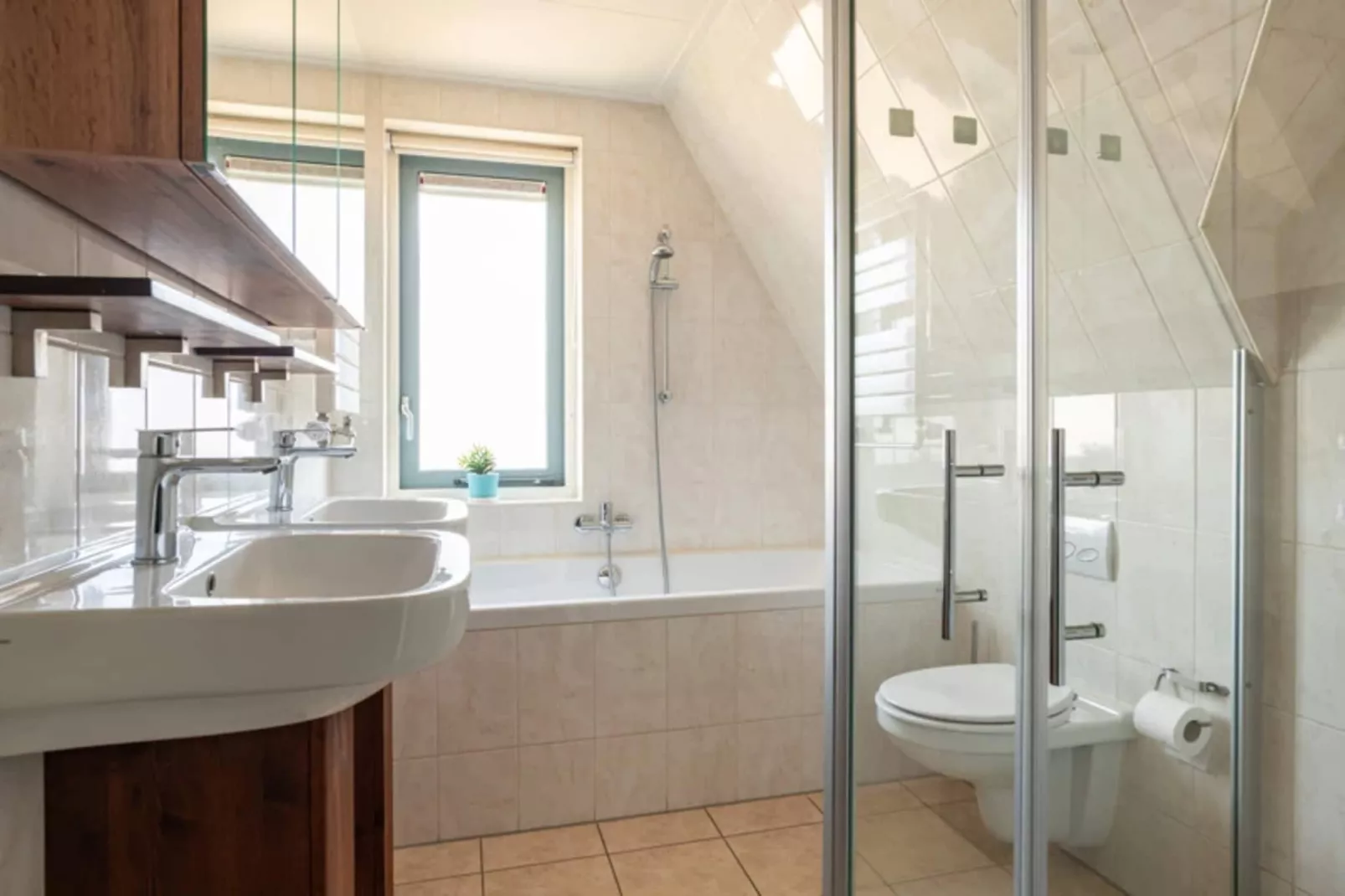 Vakantiepark Duynzicht 3-Badkamer