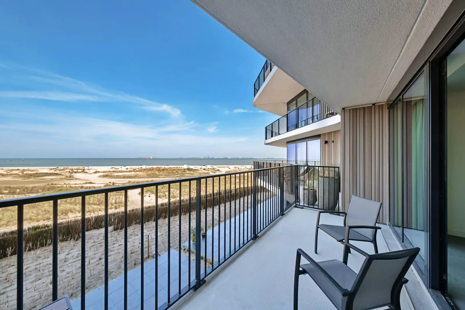 Breskens Apartments & Penthouses 1-Buitenkant zomer
