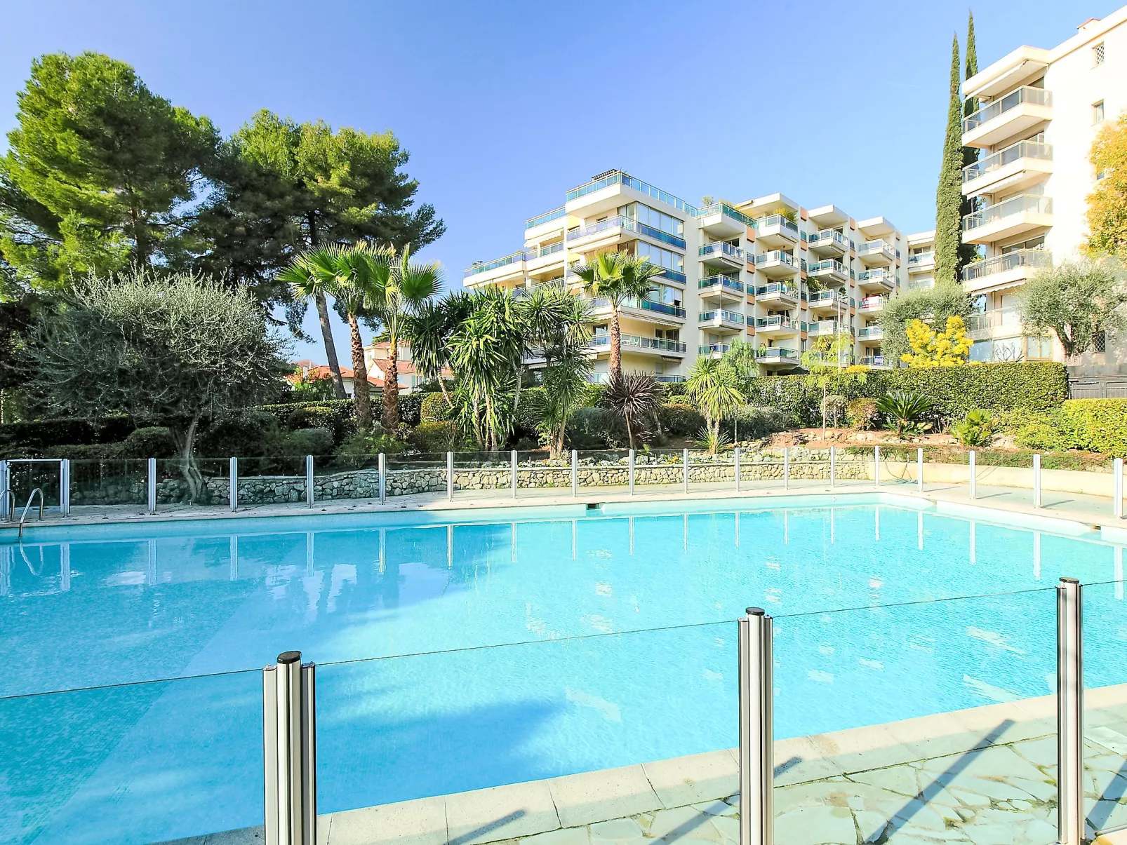 Le Floriana-Buiten