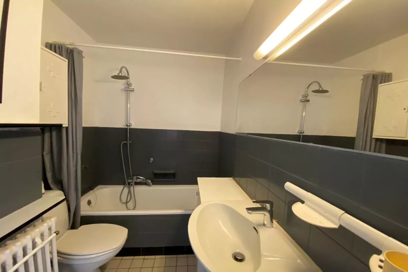 MERCATOR 0502PK-Badkamer