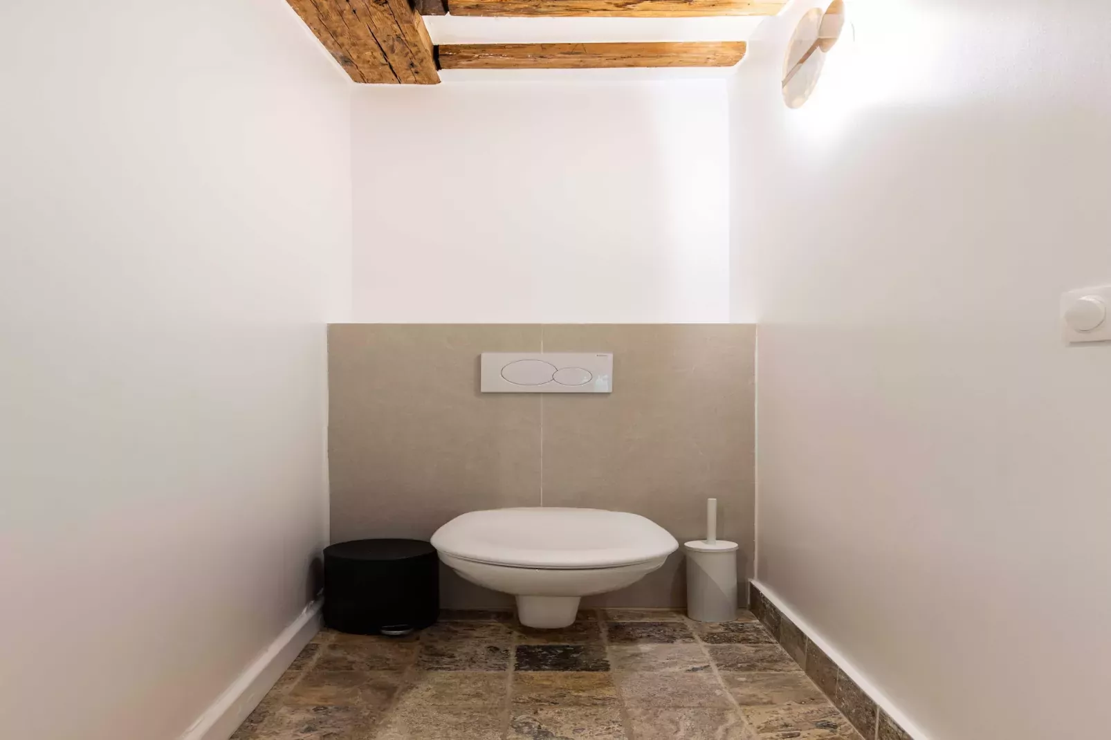 EC-2-COMMINES-Badkamer