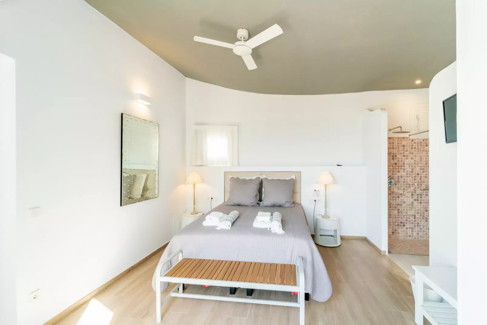 Villa Gaudina-Image-tags.