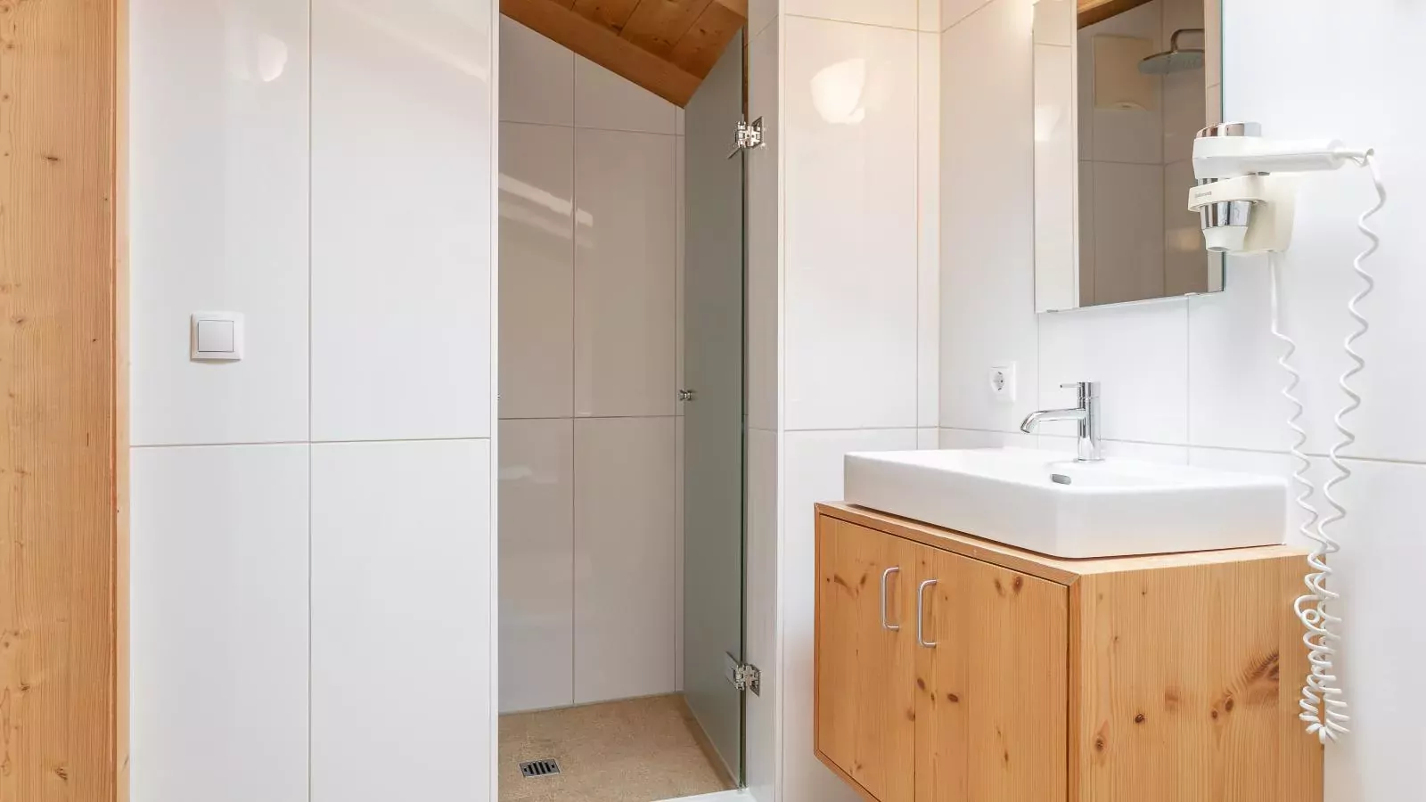 Waidachhaus 16-Badkamer