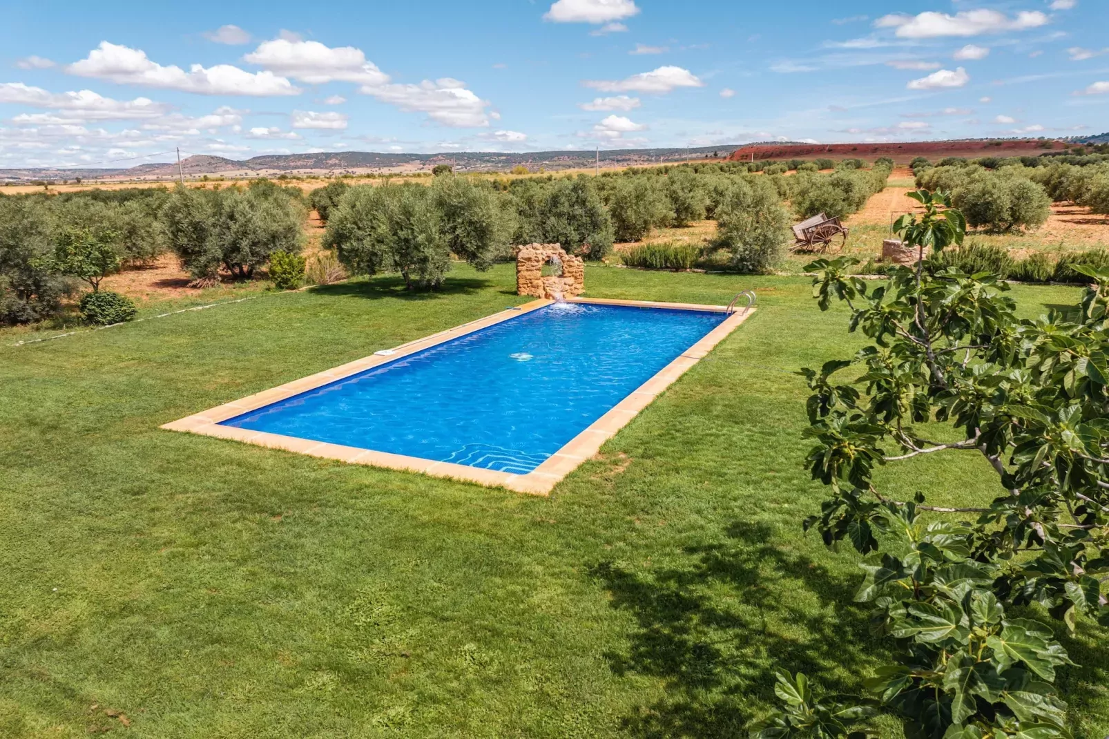 poolofhouse