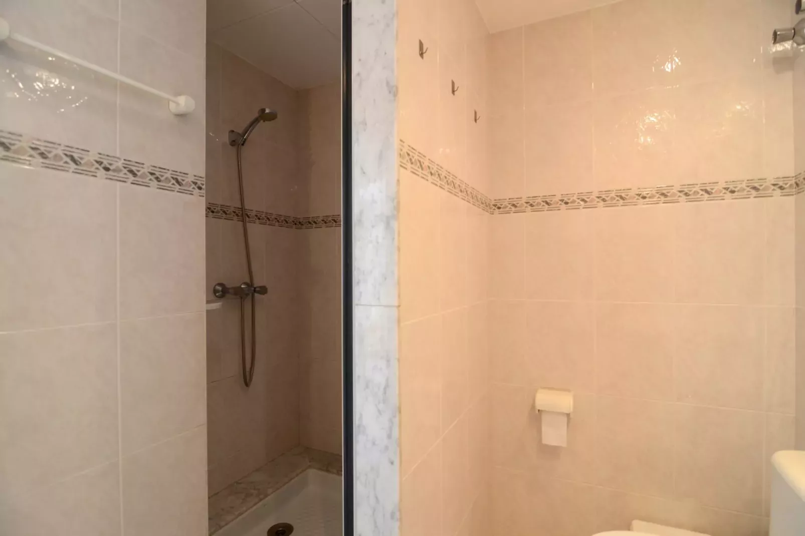 TREPUTXELL 2-2-Badkamer