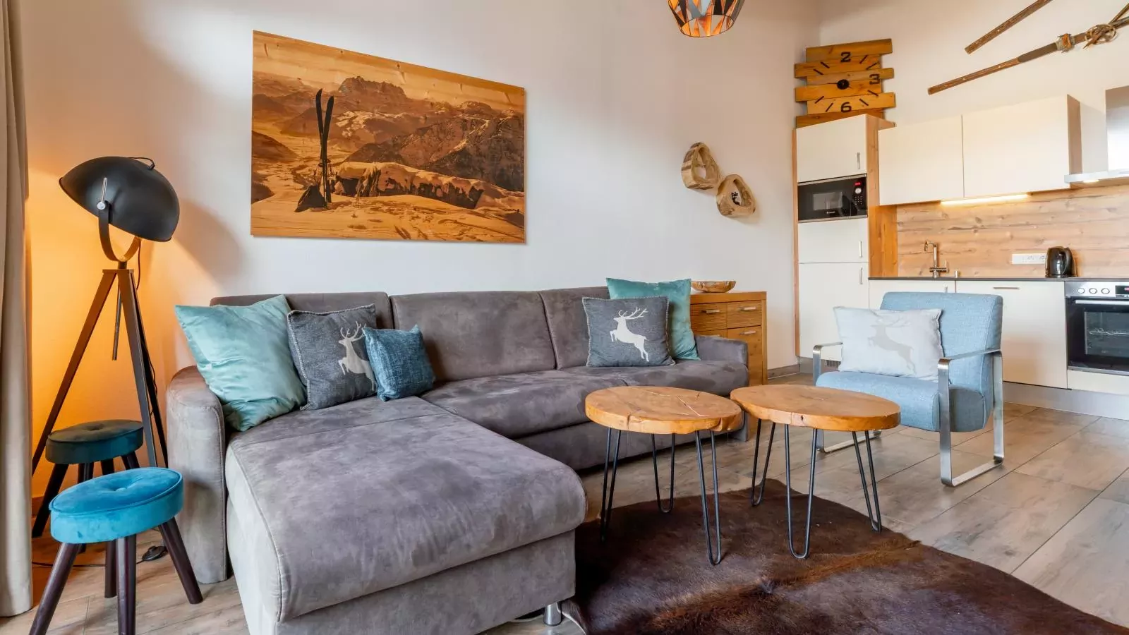 Tauern Suites Mitterwirt TOP 323-Woonkamer